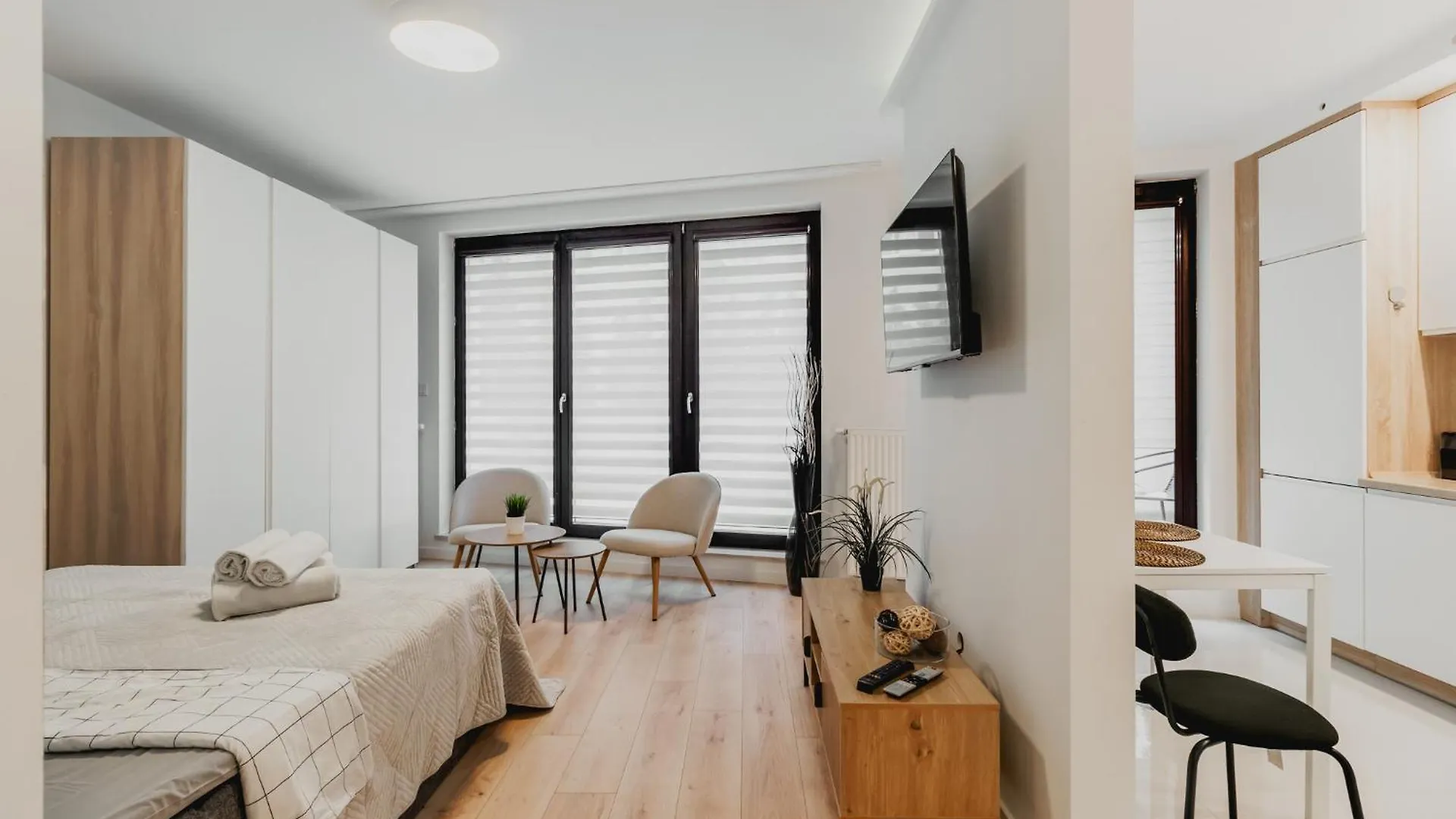Appartement Urban Chic - City Center - Luxury Warsaw Stays - Towarowaab Street